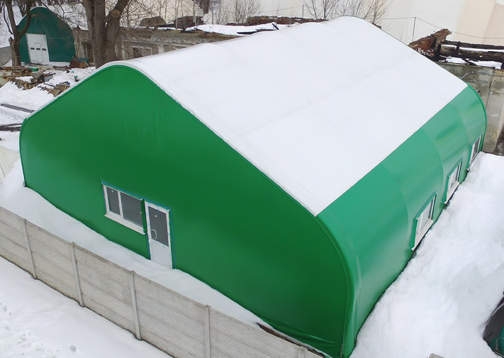 Heat insulated hangar