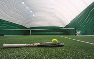 Druckluft-tennisspielfeld